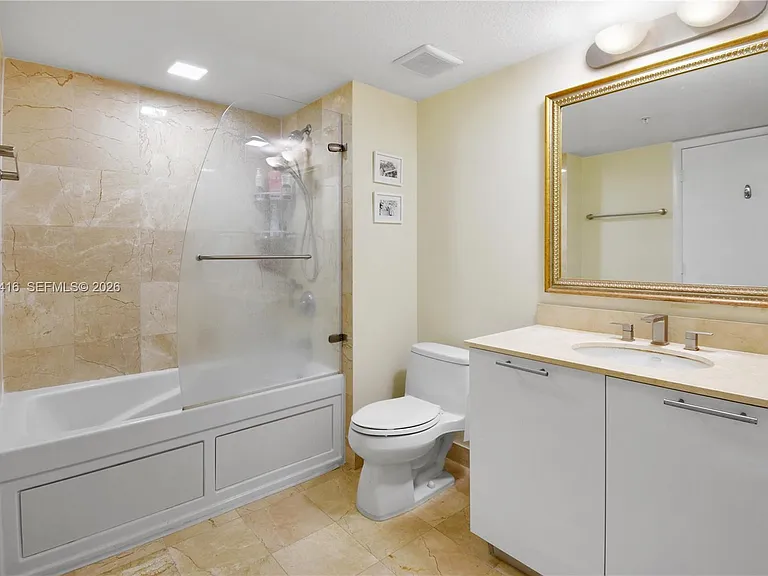 1800 N Bayshore Dr #2308 — Photo 8