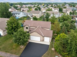 1530 Hidden Trl, Mayer, MN 55360