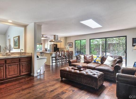 5th image of 1201 Highland Dr