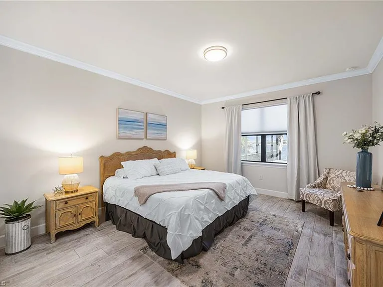 6767 Pennyroyal Dr — Photo 20