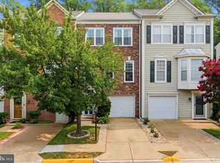 5439 Summer Leaf Ln, Alexandria, VA 22312