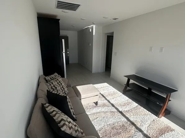 (undisclosed Address), Las Vegas, NV 89143