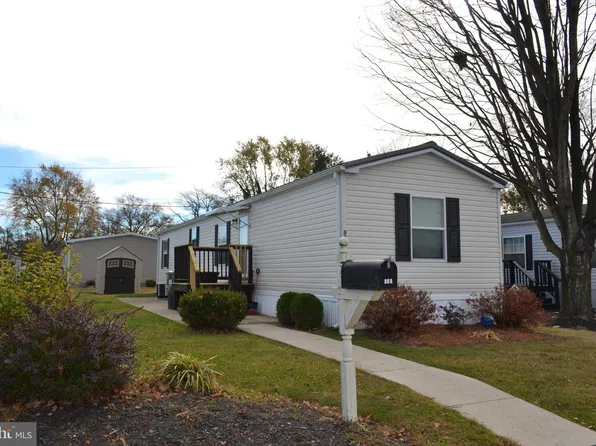 906 Alpha Rd, Wilmington, DE 19810