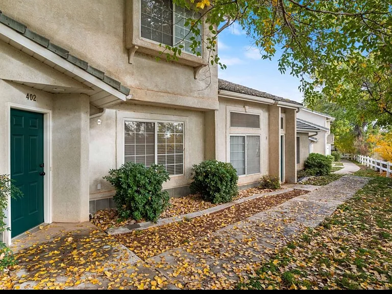 684 W Buena Vista Blvd #202 — Photo 2