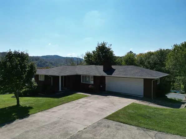 1414 Sherwood Dr, Corbin, KY 40701