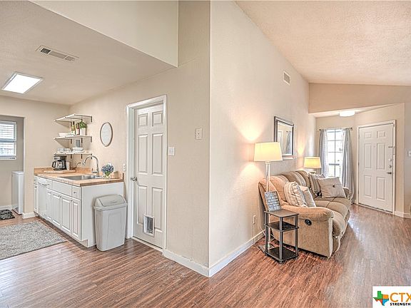 5th image of 2207 Purser Dr