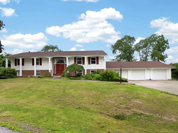 326 Roberts Dr, Newark, OH 43056