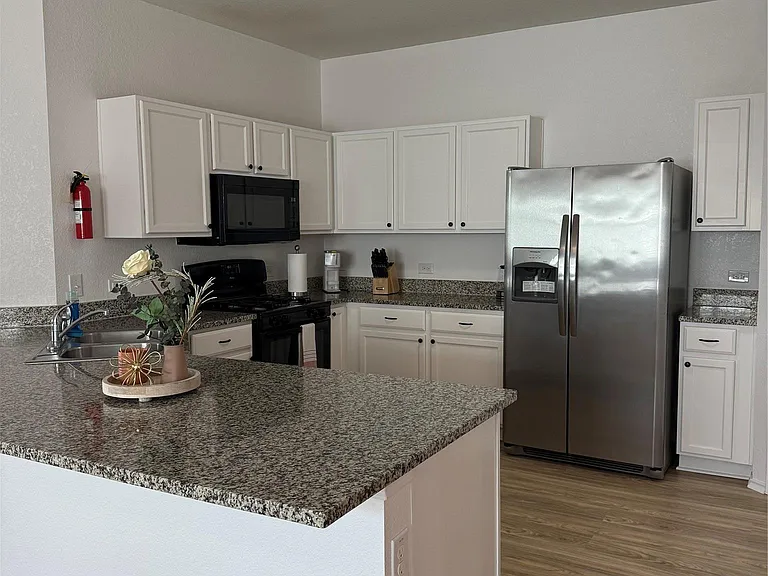 14907 Retha Pass — Photo 11