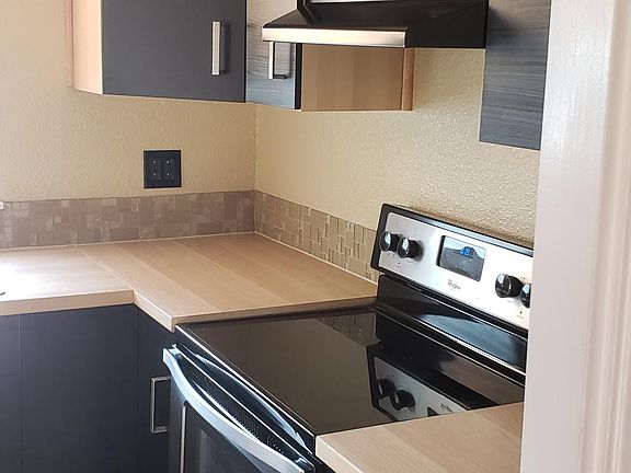3rd image of 340 Liberty St #12
