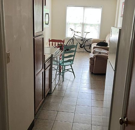 4th image of 2002 Greene St APT 214
