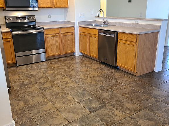 2nd image of 2769 E Cowboy Cove Trl