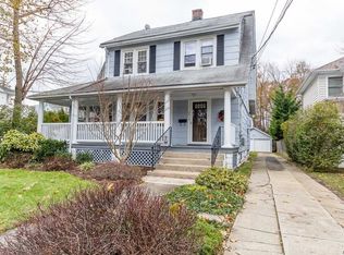 66 Liberty Ave, Rockville Centre, NY 11570