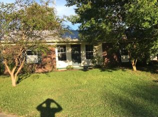 2206 Fernway Ct, Dothan, AL 36303