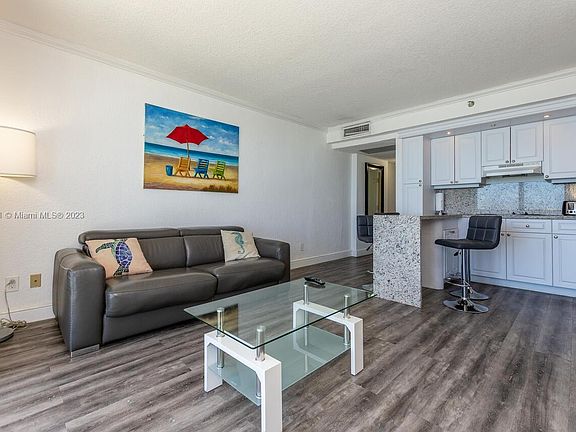3rd image of 19201 Collins Ave #616
