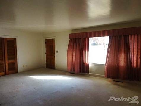 3rd image of 265 Amsden Ave