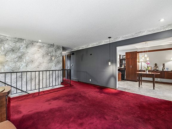 4th image of 606 Olive Dr NW