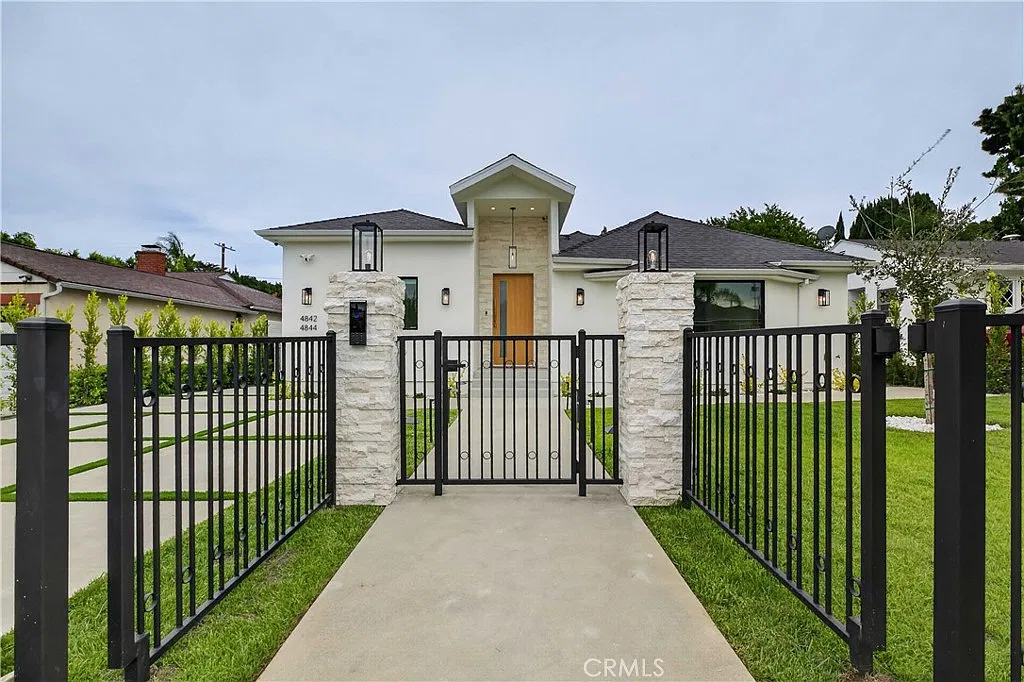 5 bed, 3800 sqft, $16,000 — Photo 1
