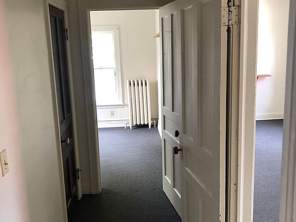 5th image of 119 N Willard St