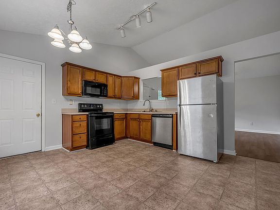 3rd image of 660 Morgan Hills Dr