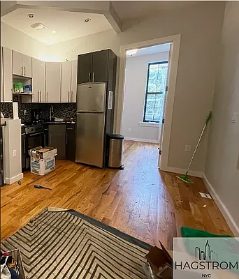 Rented by Hagstrom Management Inc | media 14