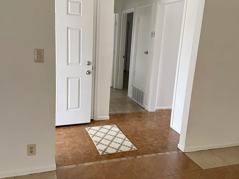 41541 Marine Dr — Photo 18