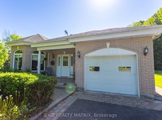 2779 Maplewood Dr, Champlain, ON K6A 2R2