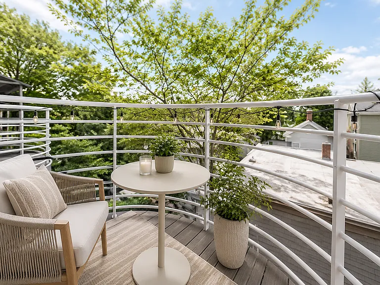 255 Beacon St #4C — Photo 16
