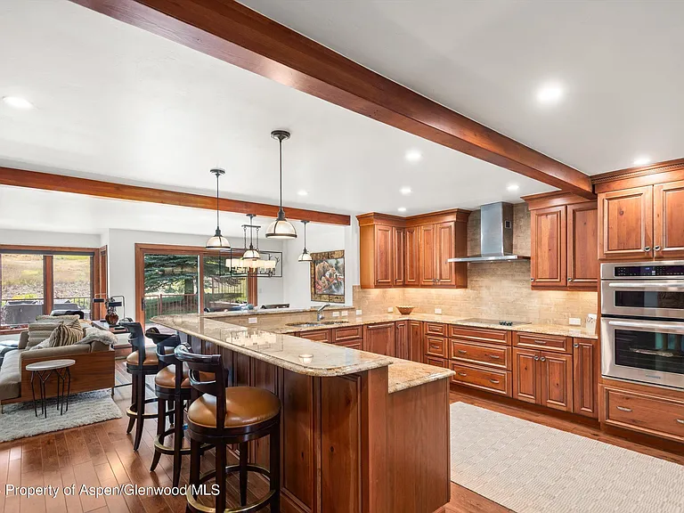 124 Harleston Grn #45 — Photo 7