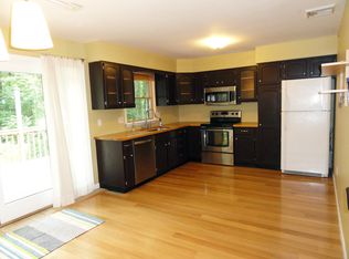 1 Mist Hill Dr, Brookfield, CT 06804