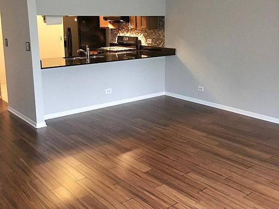 4th image of 1284 Cranbrook Dr