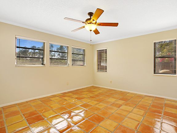 5th image of 11682 Sunset Blvd