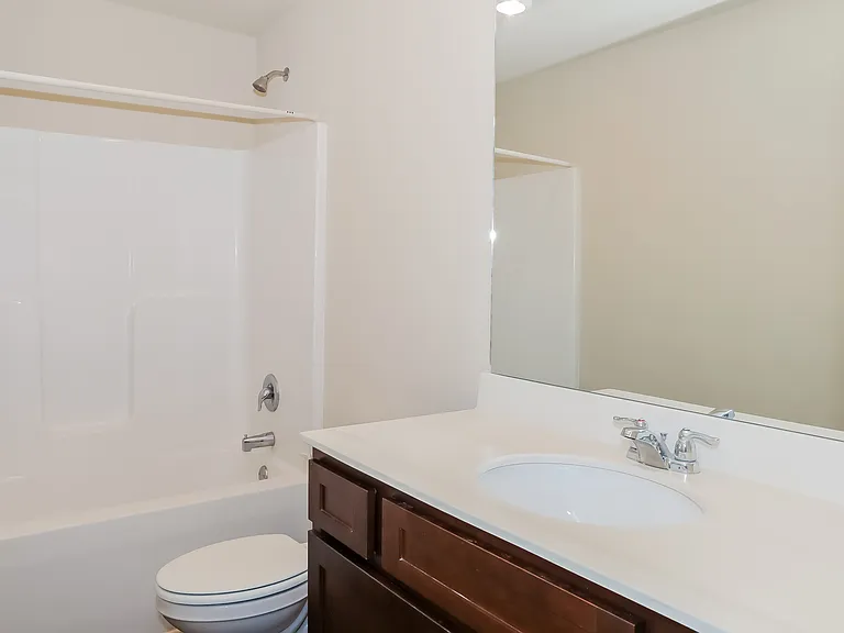 732 Fitzroy Dr — Photo 13