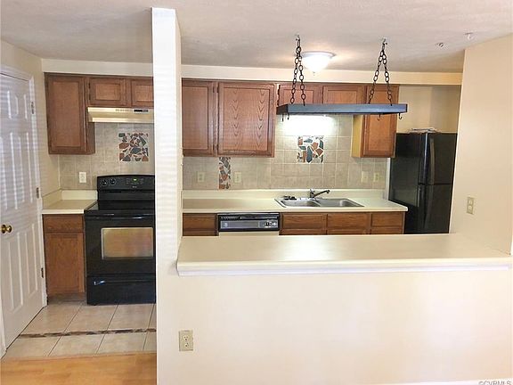 5th image of 7608 Roscommon Ct APT 2303