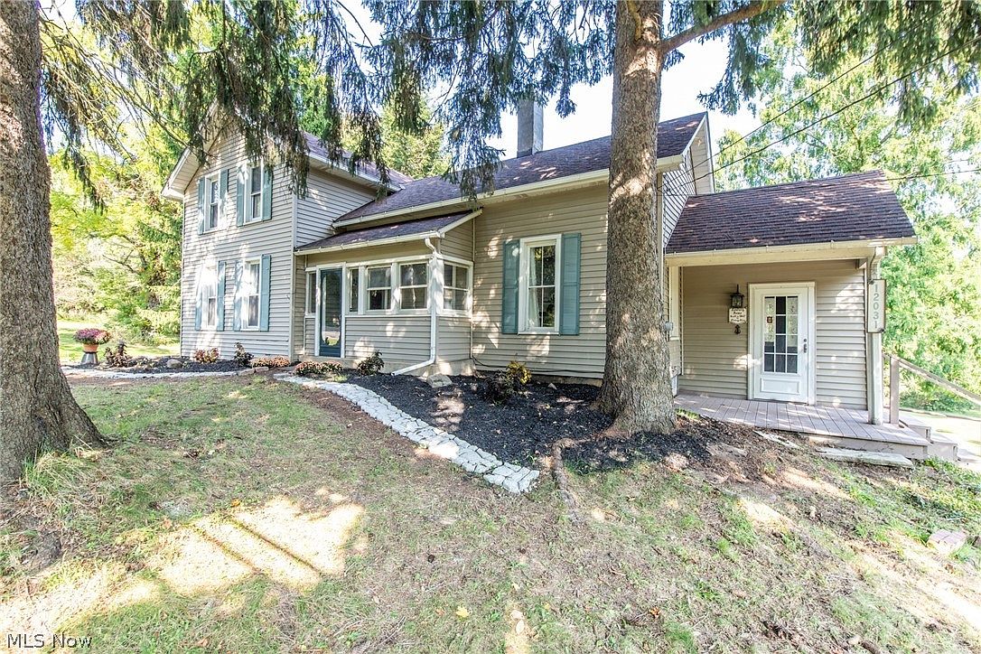 12031 Auburn Rd, Chardon, OH 44024 Zillow