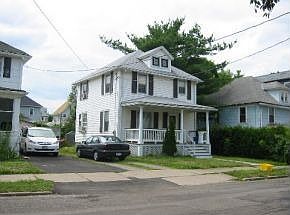 2nd image of 52 Sherman St