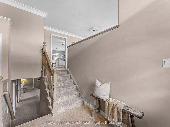 4th image of 18 Matthews Ct