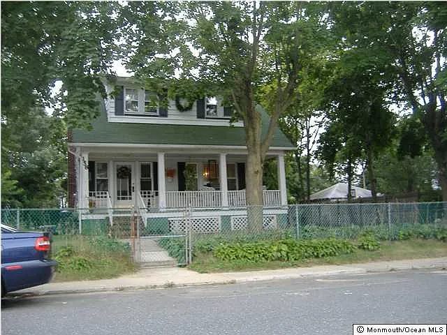 158 Elmwood Ave photo 1