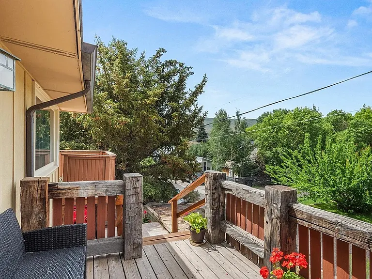 112 E Hillside Dr #2 — Photo 20