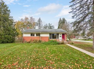 2425 Greenbush Pl, Saginaw, MI 48603