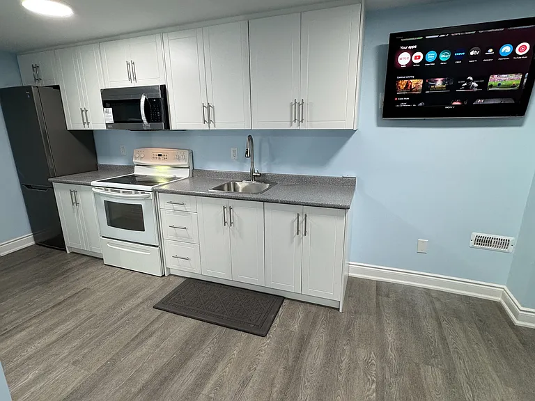 1258 Vanrose St #BASEMENT — Photo 13