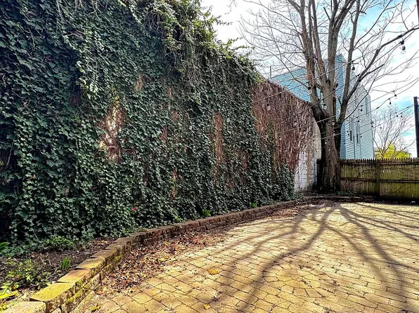 22 Pembroke St #1, Chelsea, MA 02150