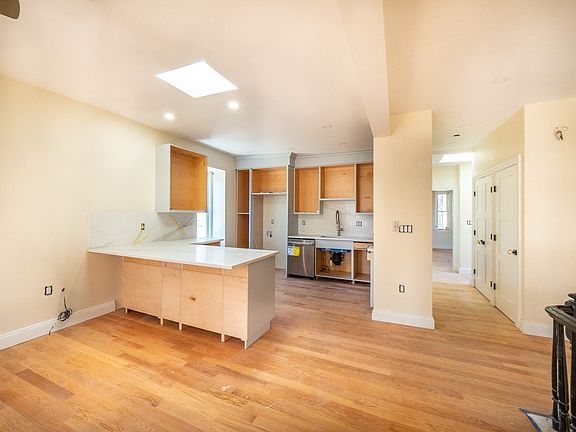 2nd image of 62 Welles Ave