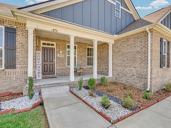 3rd image of 309 Greymoor Ln
