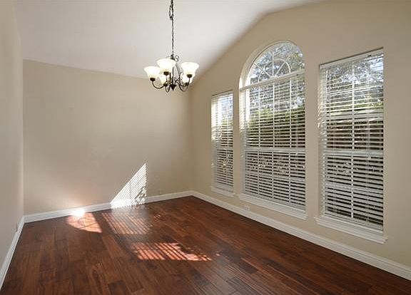5th image of 1705 Autumn Fire Dr
