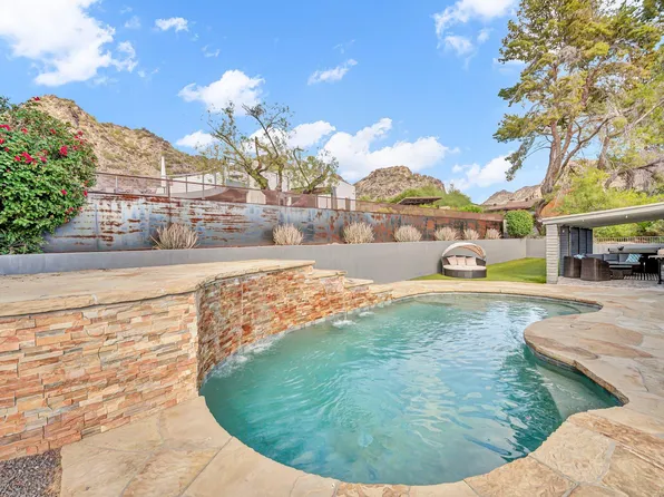 2432 E Piestewa Peak Dr, Phoenix, AZ 85016