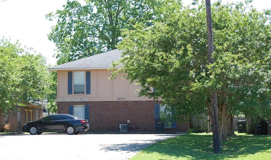Pecan Creek Apartments — Photo 2