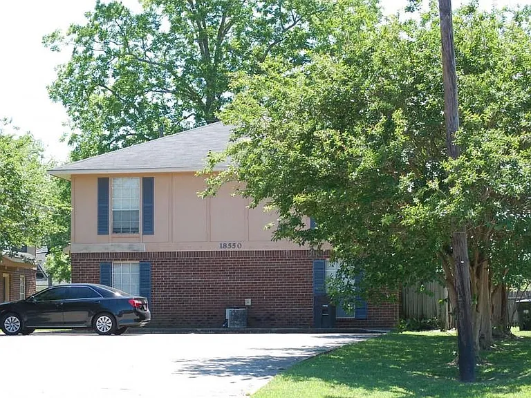 Pecan Creek Apartments — Photo 2