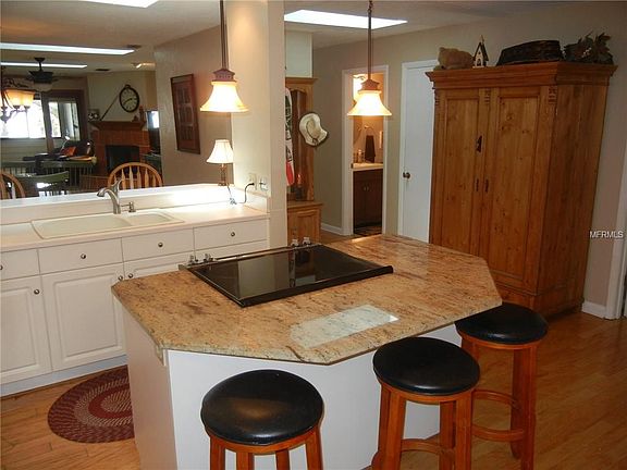 4th image of 608 S Main Ave APT 12