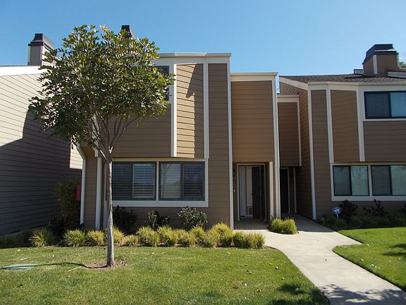 2nd image of 31 Seabird Ct #1