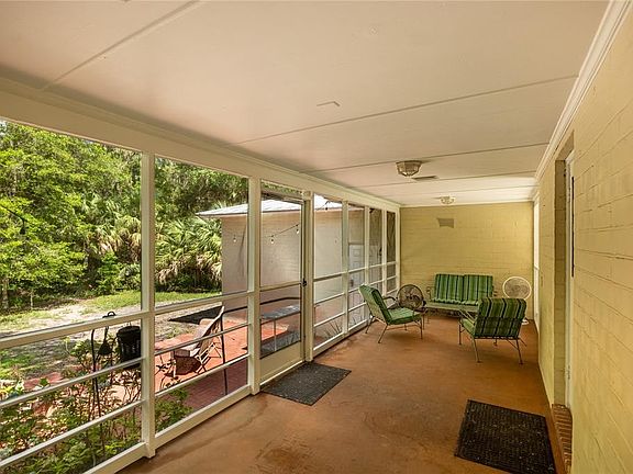 3rd image of 434 NW 25TH STREET